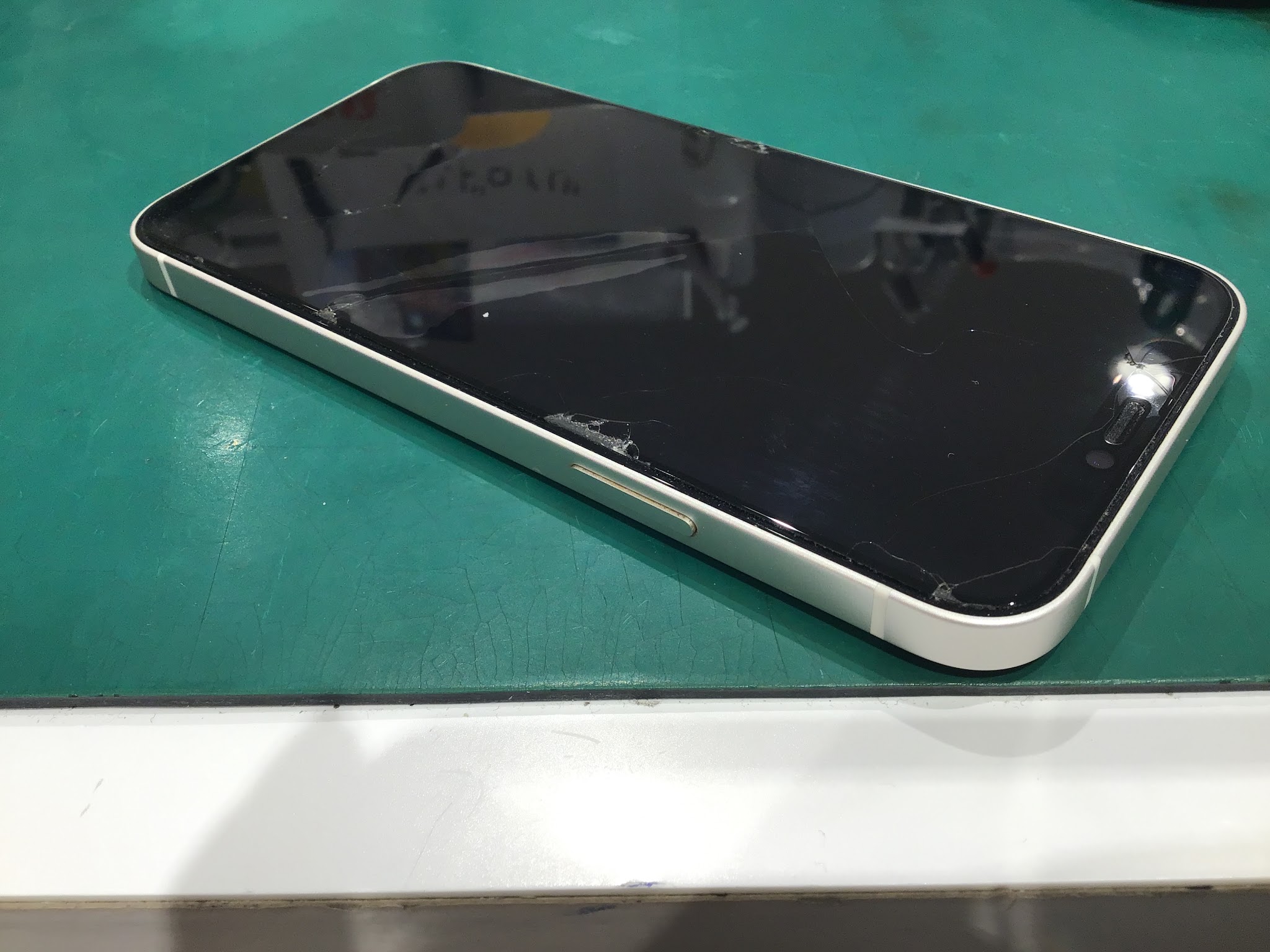 iPhoneのバッテリー交換やってます！【スマホ修理工房丸井錦糸町店】